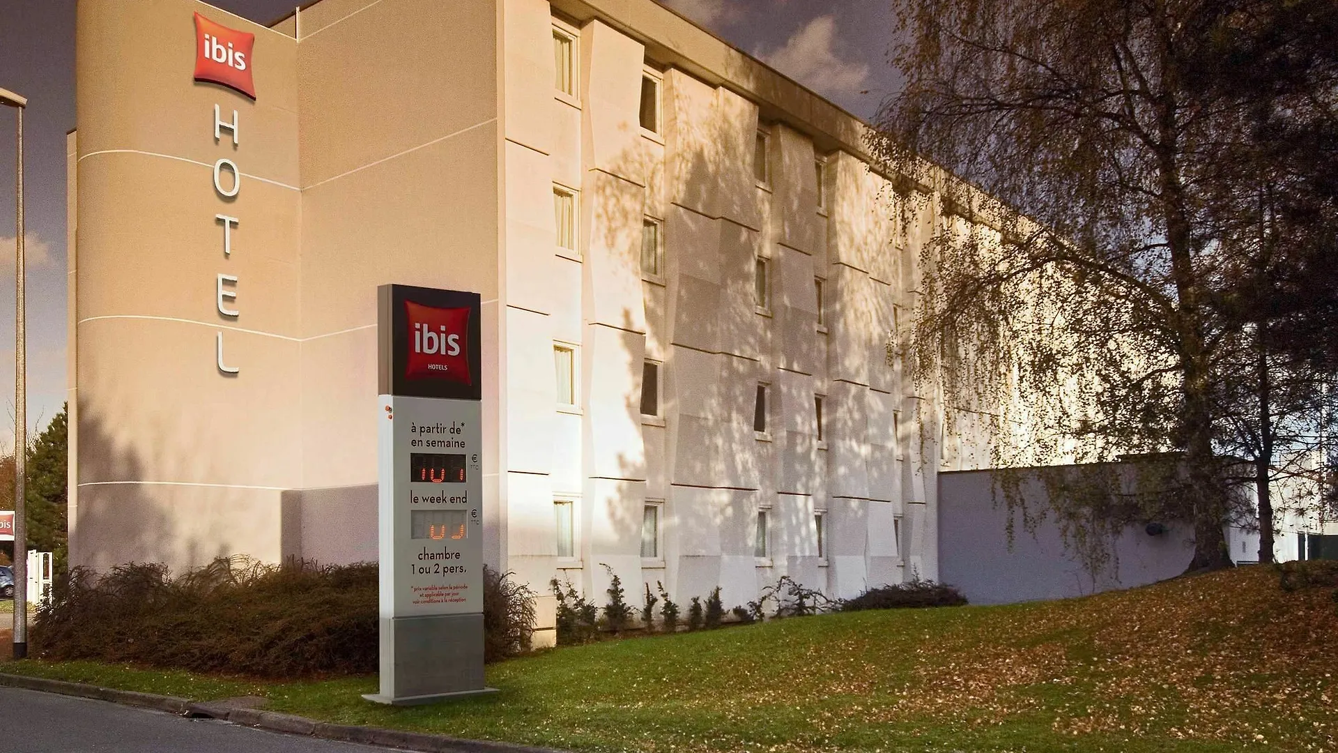 B&B Hotel Lille Villeneuve D'Ascq Grand Stade