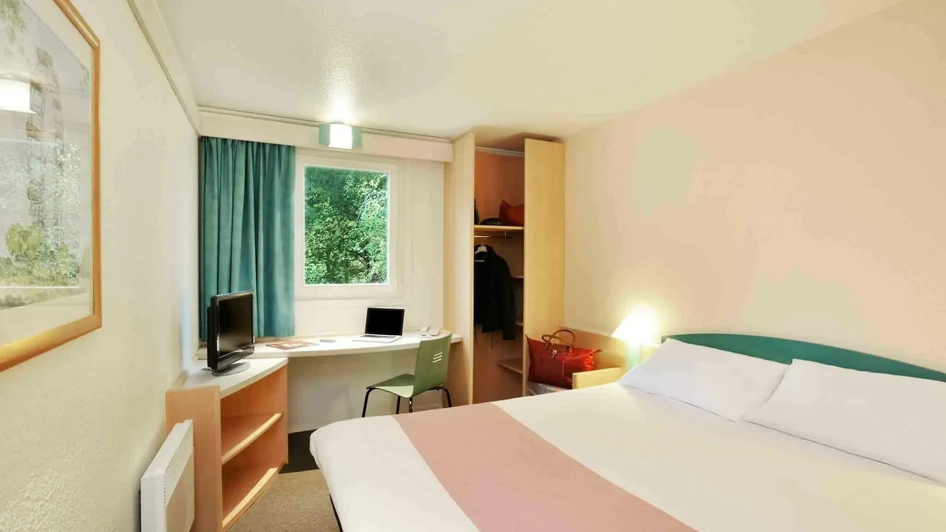 B&B Hotel Lille Villeneuve D'Ascq Grand Stade Francia